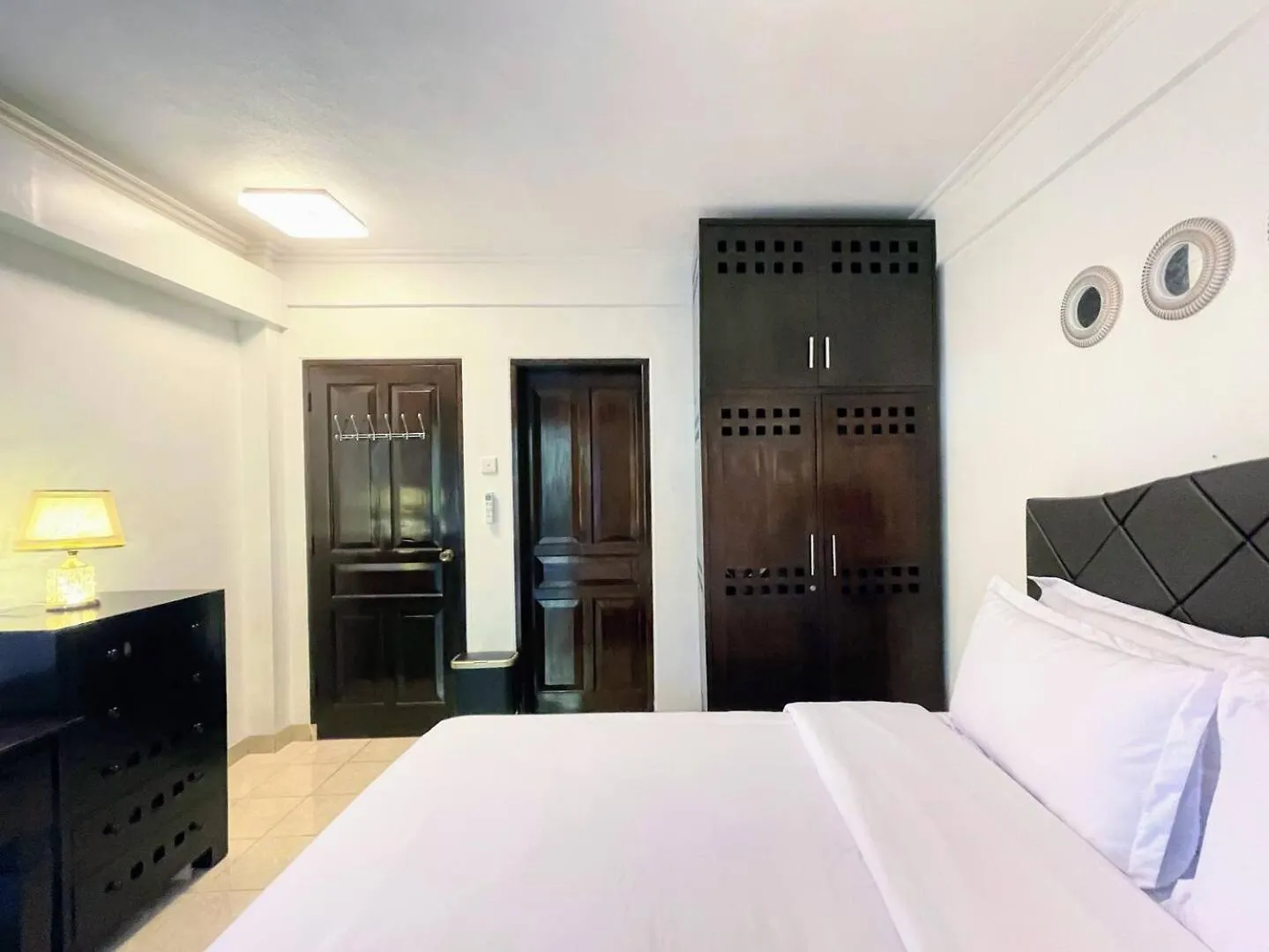Suite Hotel Apartment Legian By Rcp Seminyak 0*,